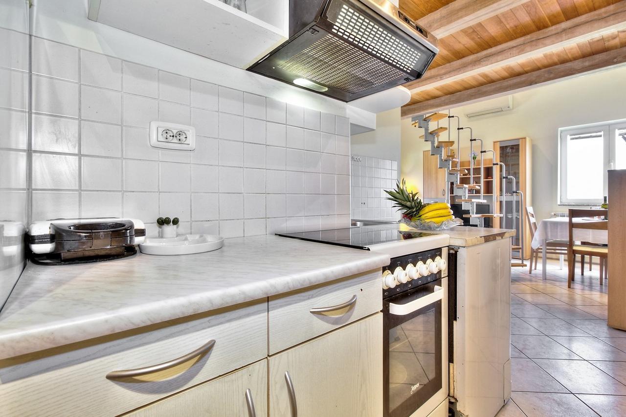 Lana House With Apartment Petrovija المظهر الخارجي الصورة
