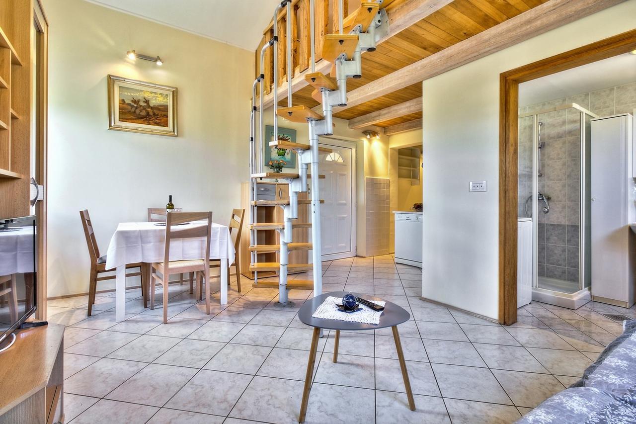 Lana House With Apartment Petrovija المظهر الخارجي الصورة