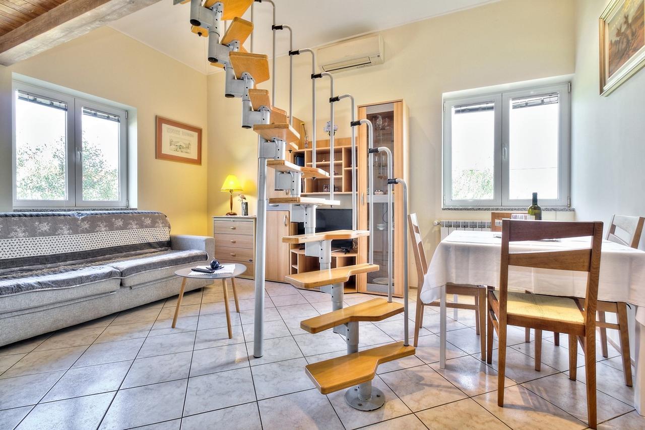 Lana House With Apartment Petrovija المظهر الخارجي الصورة