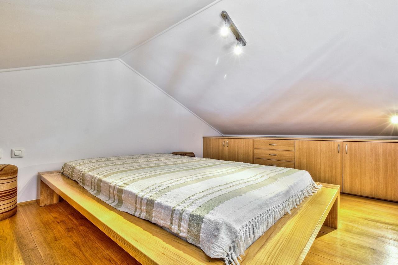Lana House With Apartment Petrovija المظهر الخارجي الصورة
